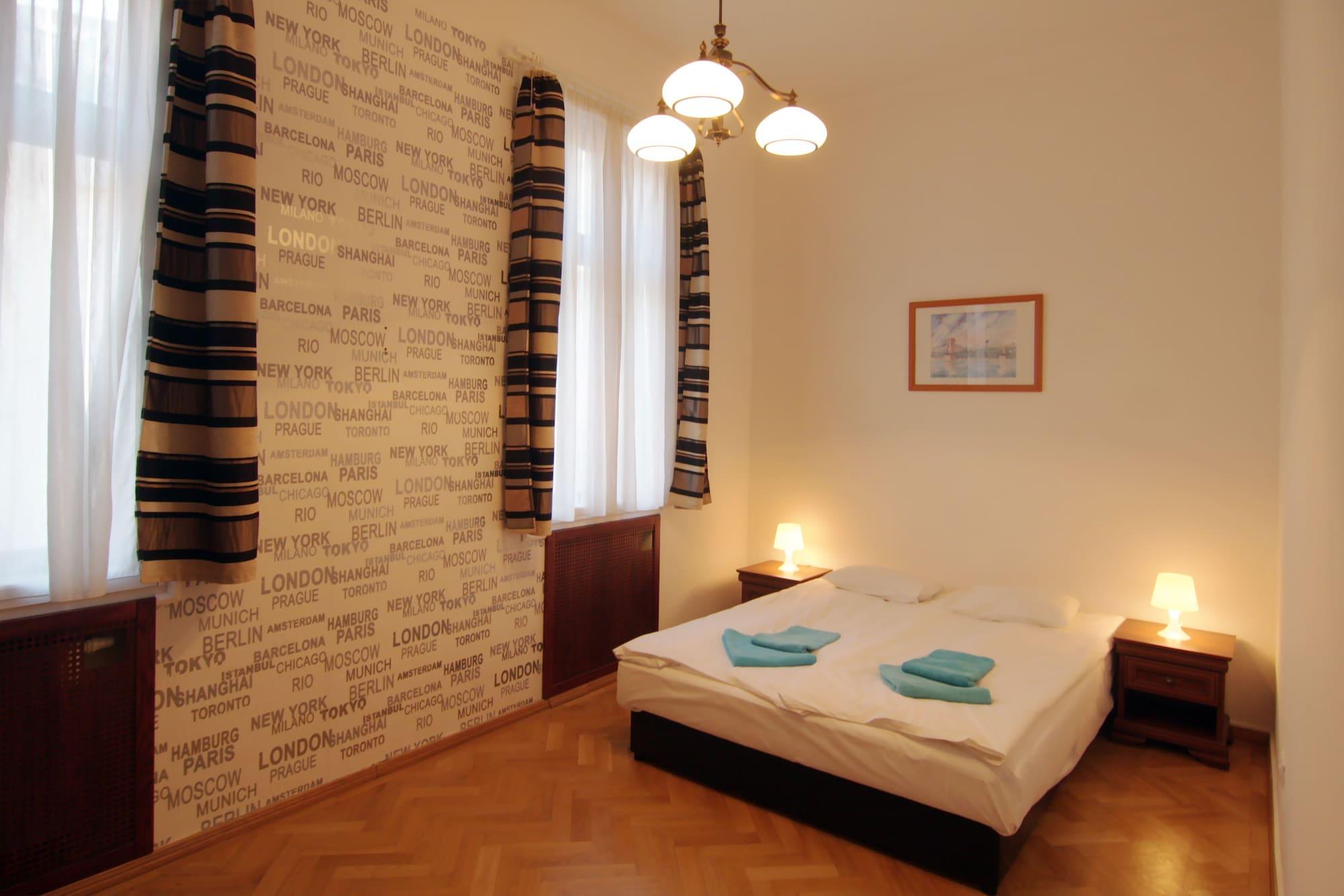 Gozsdu Court Hotel 3*